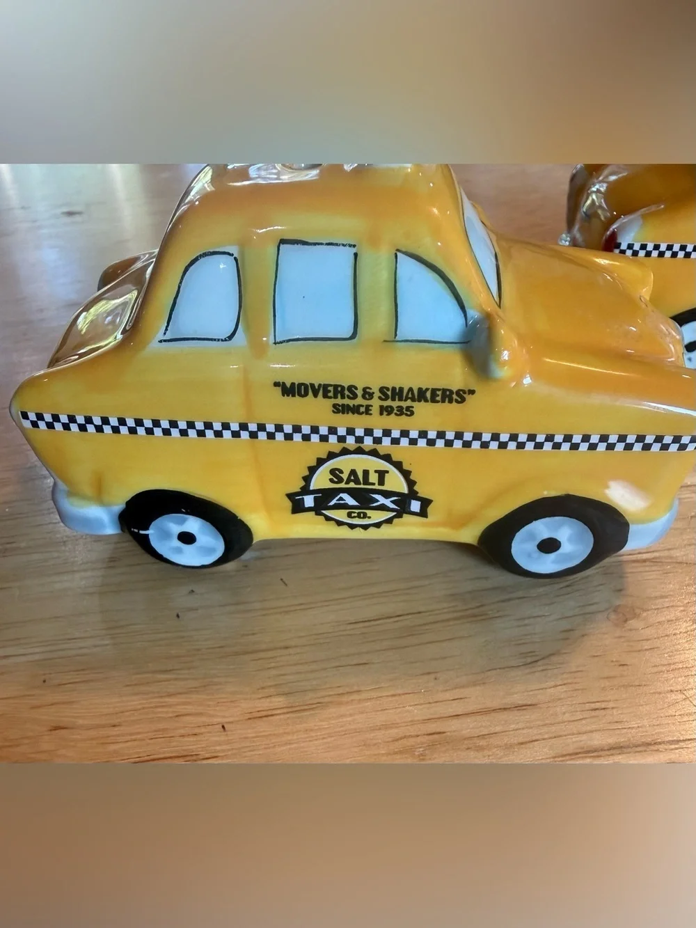 Yellow taxi cab salt & pepper shakers by Pier 1 EUC